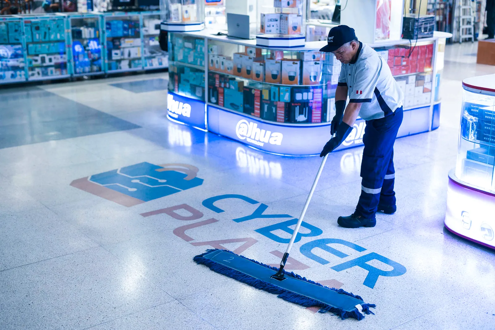 Retail y espacios comerciales — Cliente por definir